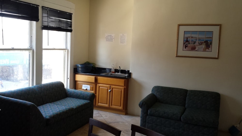 Imagen de los interiores del Hotel El Capitan. Foto 17