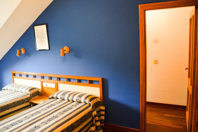 Imagen de la habitación del Hotel El Capitan. Foto 6