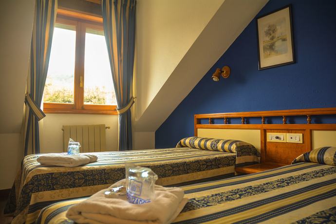 Imagen de la habitación del Hotel El Capitan. Foto 7