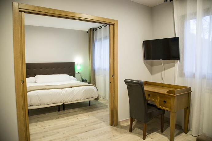 Imagen de la habitación del Hotel El Capricho de Arguis. Foto 12