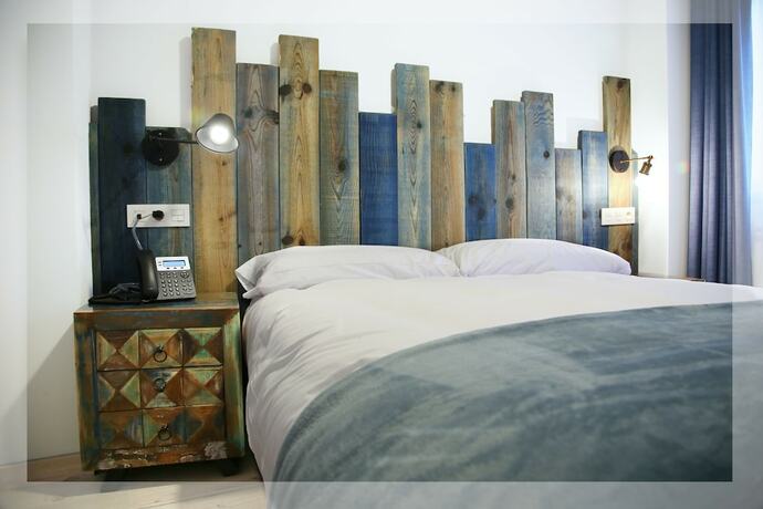 Imagen de la habitación del Hotel El Capricho de Arguis. Foto 15