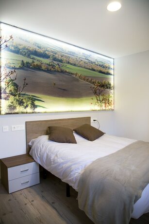 Imagen de la habitación del Hotel El Capricho de Arguis. Foto 16