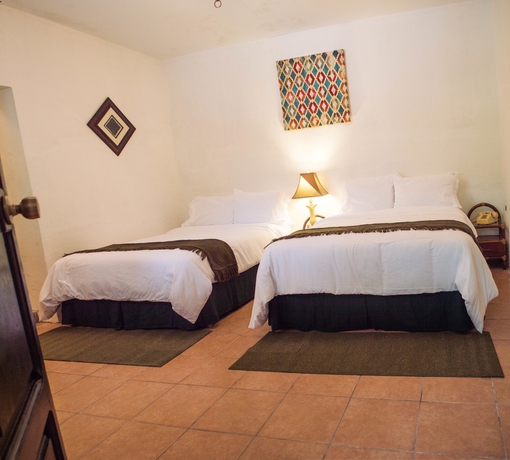 Imagen de la habitación del Hotel El Carmen, Antigua Guatemala. Foto 7