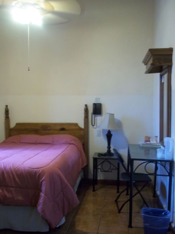 Imagen de la habitación del Hotel El Carmen, Morelia. Foto 6