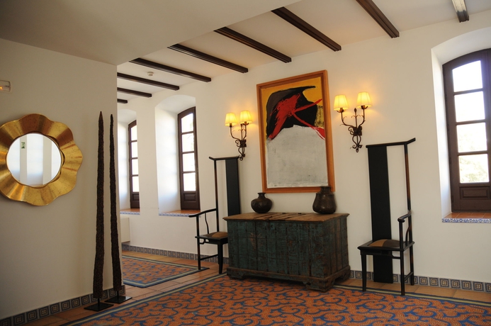 Imagen de los interiores del Hotel El Carmen, Puente Genil. Foto 13