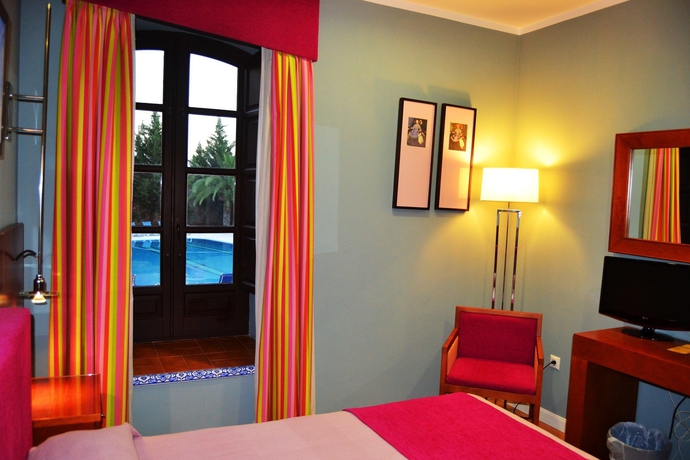 Imagen de la habitación del Hotel El Carmen, Puente Genil. Foto 12