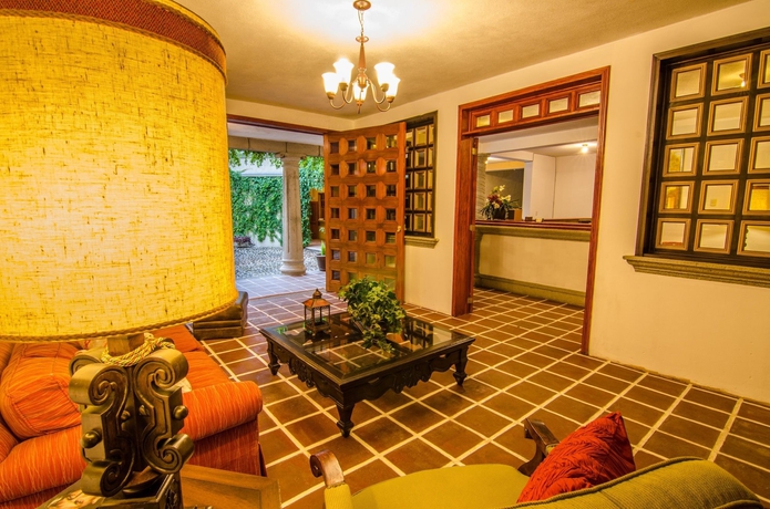 Imagen de los interiores del Hotel El Carmen Suites. Foto 15