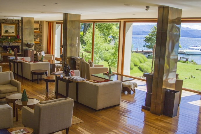 Imagen del bar/restaurante del Hotel El Casco Art. Foto 2