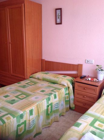 Imagen de la habitación del Hotel El Caserón Río. Foto 4