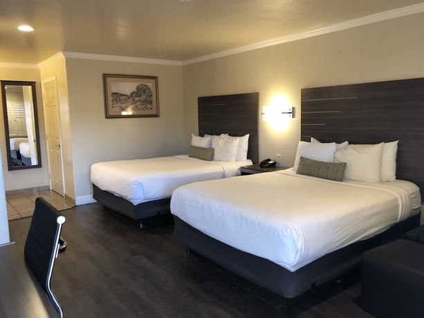Imagen de la habitación del Hotel El Castell Motel, Monterey. Foto 14