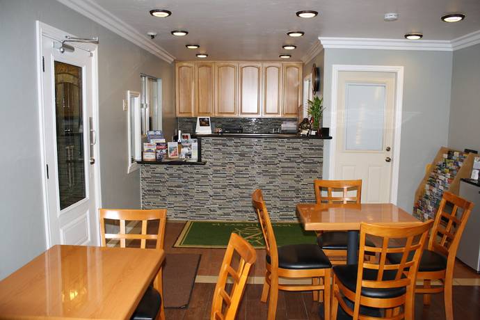 Imagen de los interiores del Hotel El Castell Motel, Monterey. Foto 20