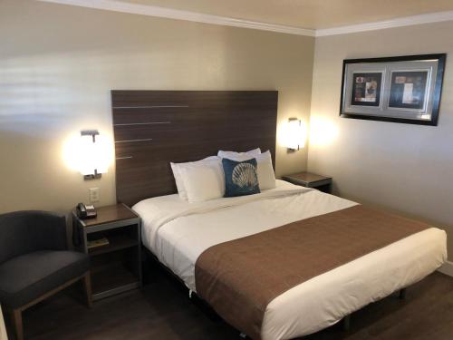 Imagen de la habitación del Hotel El Castell Motel, Monterey. Foto 7