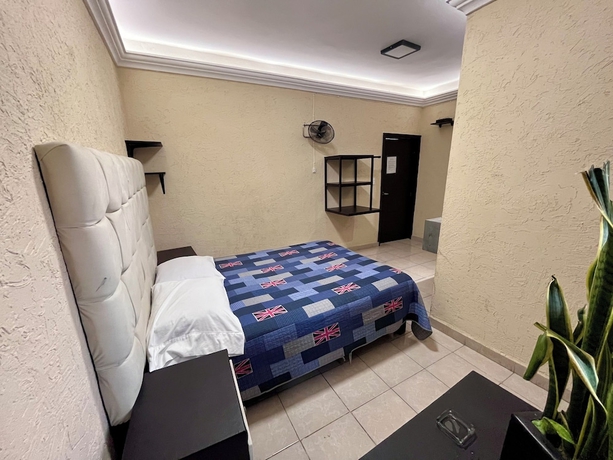 Imagen de la habitación del Hotel El Castillo, Cuernavaca. Foto 6