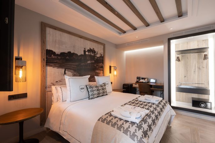 Imagen de la habitación del Hotel El Castillo La Ciudadela Marbella. Foto 2