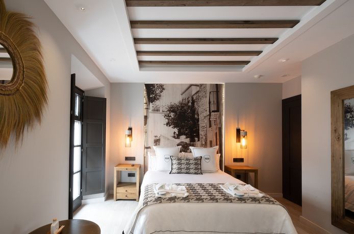 Imagen de la habitación del Hotel El Castillo La Ciudadela Marbella. Foto 3