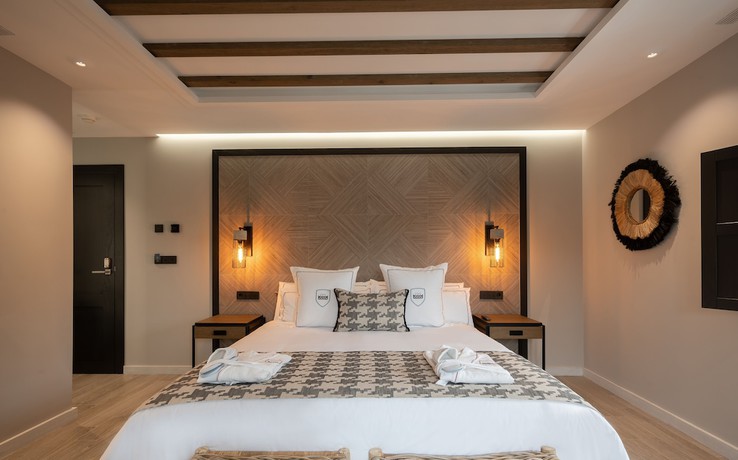 Imagen de la habitación del Hotel El Castillo La Ciudadela Marbella. Foto 11