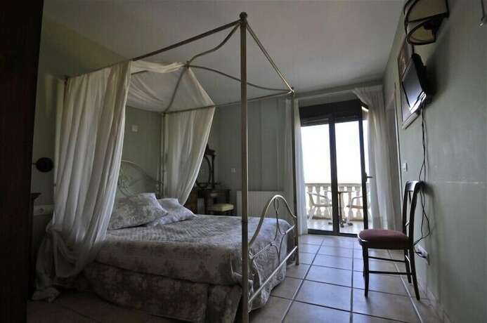 Imagen de la habitación del Hotel El Castillo, Larraga. Foto 17