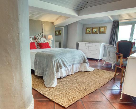 Imagen de la habitación del Hotel El Castillo, Suances. Foto 3