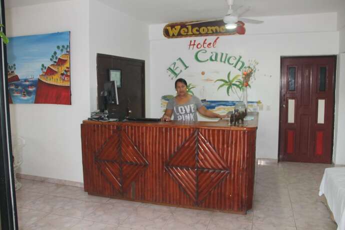 Imagen general del Hotel El Caucho. Foto 2