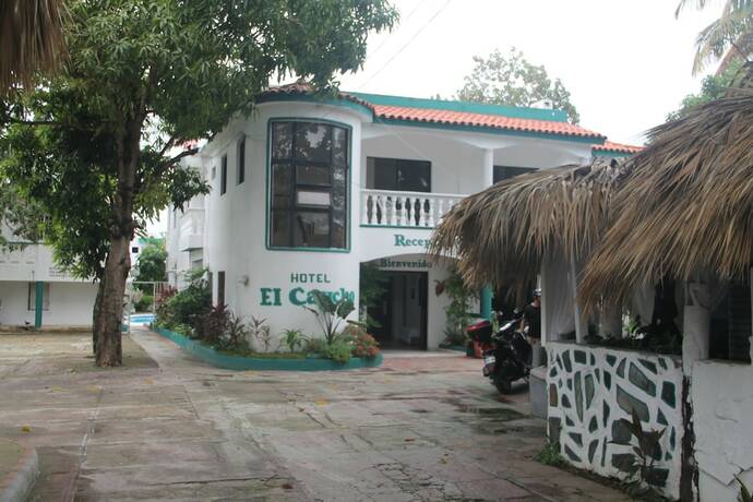 Imagen general del Hotel El Caucho. Foto 4