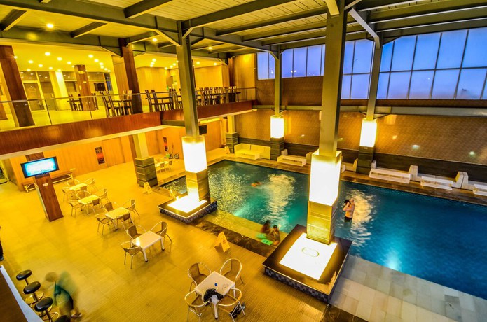 Imagen de la piscina del Hotel El Cavana. Foto 17