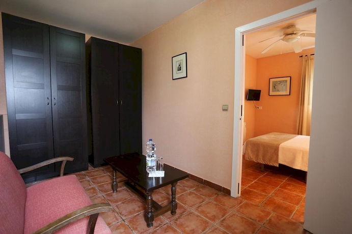 Imagen general del Hotel El Celemin de Conil. Foto 16