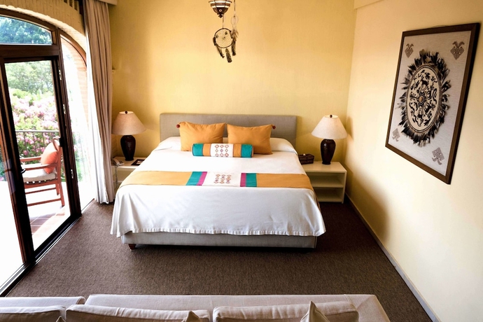 Imagen de la habitación del Hotel El Chante Spa. Foto 7