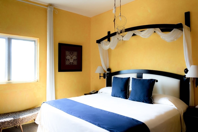 Imagen de la habitación del Hotel El Chante Spa. Foto 8