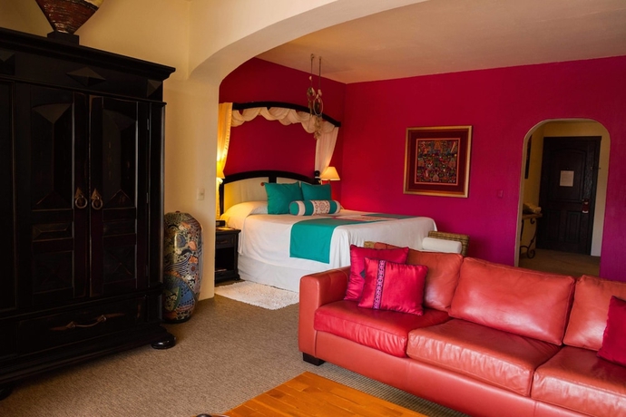 Imagen de la habitación del Hotel El Chante Spa. Foto 16