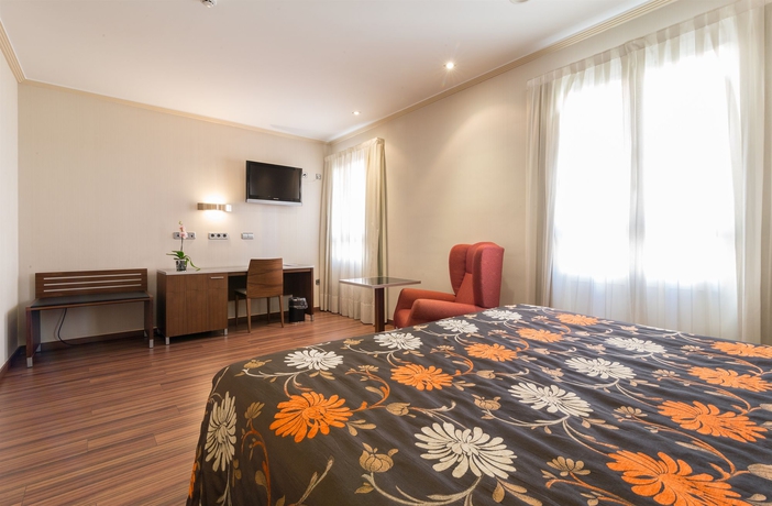 Imagen de la habitación del Hotel El Churra. Foto 6