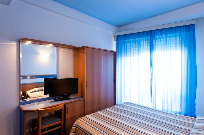 Imagen de la habitación del Hotel El Cid Campeador. Foto 2