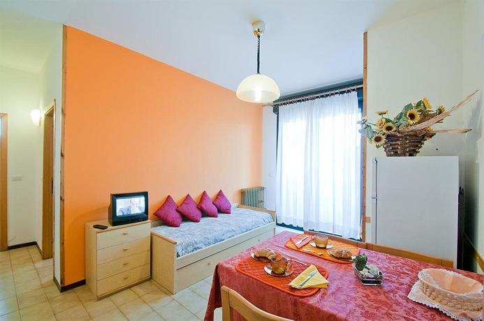 Imagen de la habitación del Hotel El Cid Campeador. Foto 6