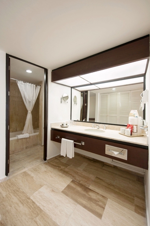 Imagen de la habitación del Hotel El Cid Castilla Beach. Foto 8