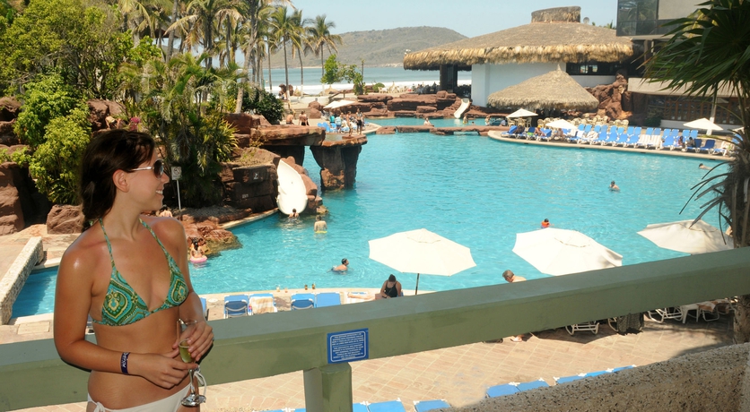 Imagen de la habitación del Hotel El Cid Castilla Beach. Foto 10