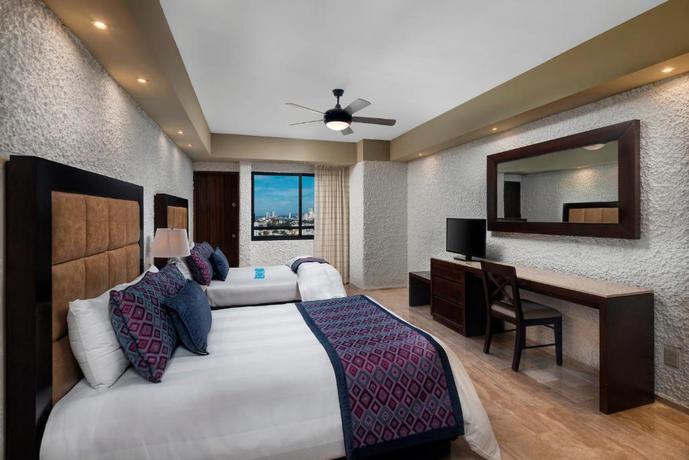 Imagen de la habitación del Hotel El Cid El Moro Beach. Foto 7