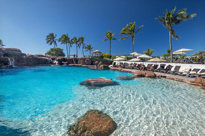 Imagen de la piscina del Hotel El Cid El Moro Beach. Foto 17