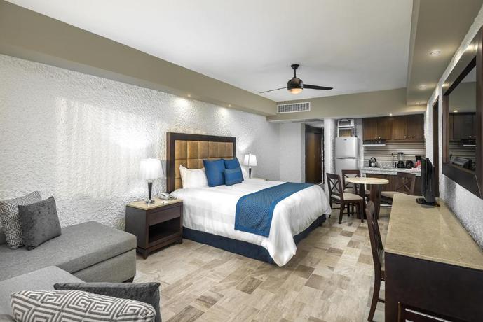 Imagen de la habitación del Hotel El Cid El Moro Beach. Foto 11