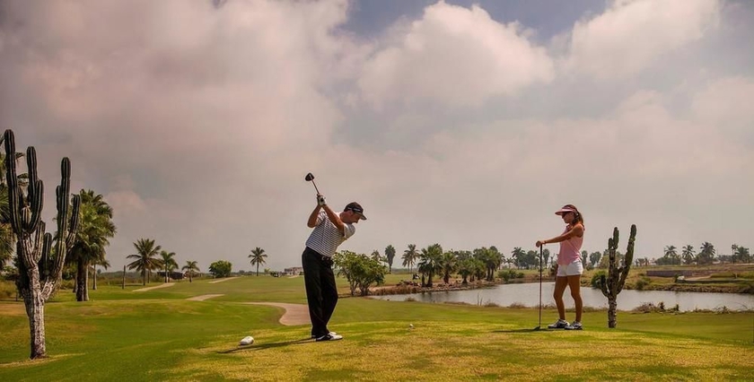 Imagen de los exteriores del Hotel El Cid Granada. Foto 10