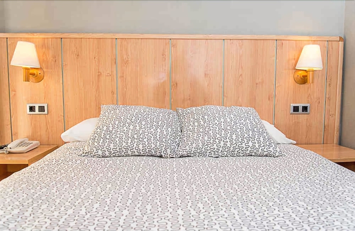 Imagen de la habitación del Hotel El Cid, Morella. Foto 11