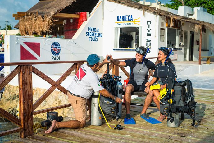 Imagen de los interiores del Hotel El Cid la Ceiba Beach. Foto 5