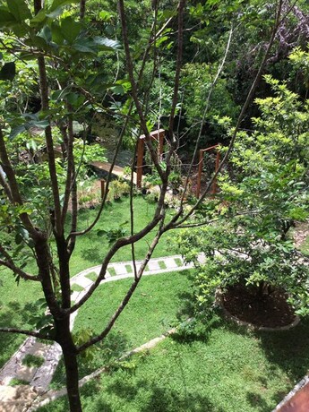 Imagen de los exteriores del Hotel El Cielo Riverfront Villas. Foto 35