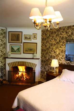 Imagen de la habitación del Hotel El Ciervo, Villarrica. Foto 12