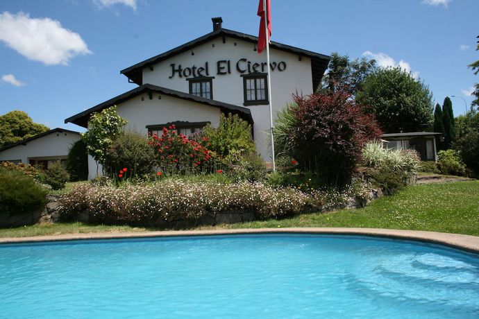 Imagen general del Hotel El Ciervo, Villarrica. Foto 1