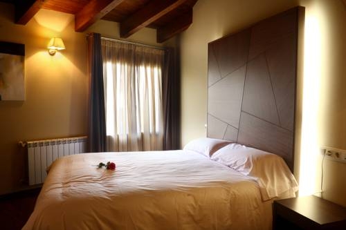 Imagen de la habitación del Hotel El Cierzo de Javalambre. Foto 6