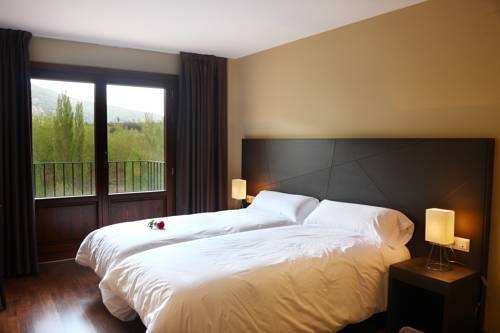 Imagen de la habitación del Hotel El Cierzo de Javalambre. Foto 8