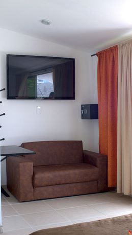 Imagen de la habitación del Hotel El Coliseo. Foto 11