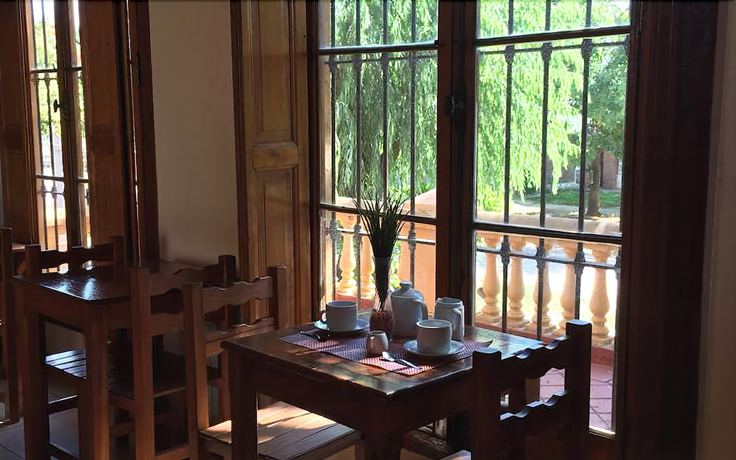 Imagen del bar/restaurante del Hotel El Colonial. Foto 5