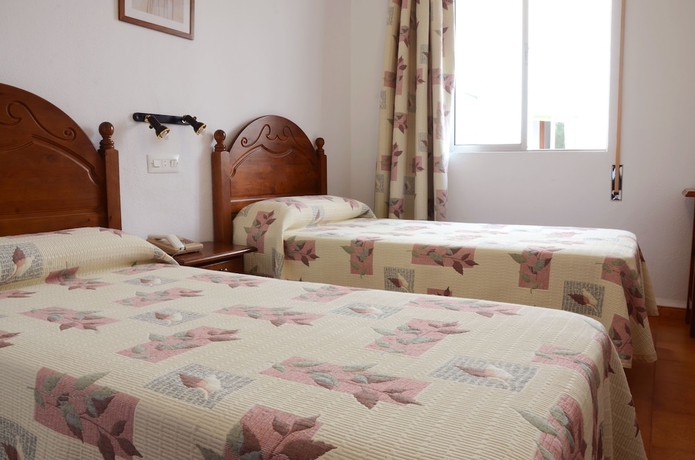 Imagen de la habitación del Hotel El Coloso. Foto 11