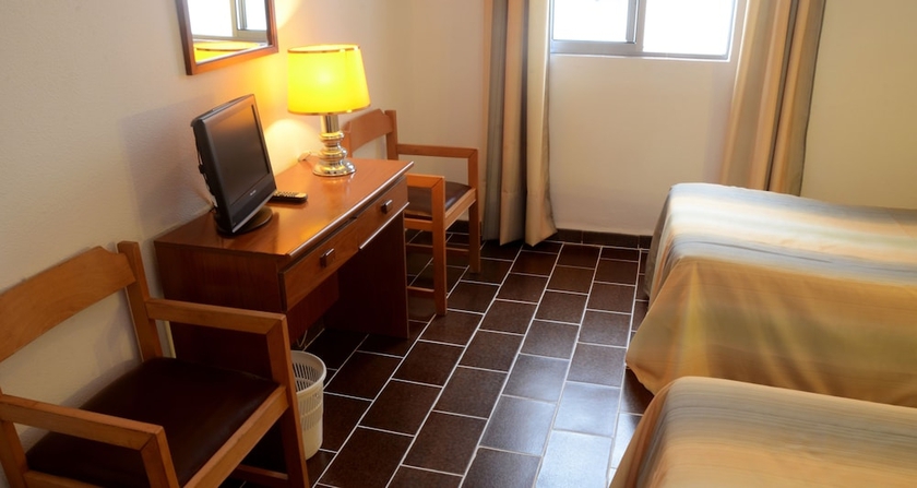 Imagen de la habitación del Hotel El Coloso. Foto 13