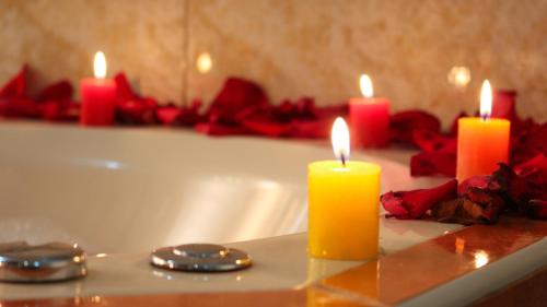 Imagen de la habitación del Hotel El Conde. Foto 8